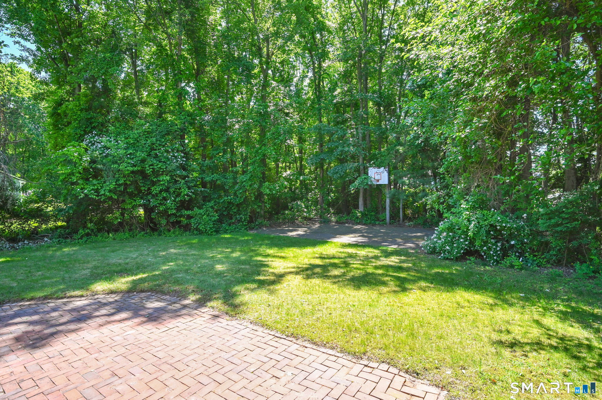 8 Hanover Lane South Windsor CT 06074