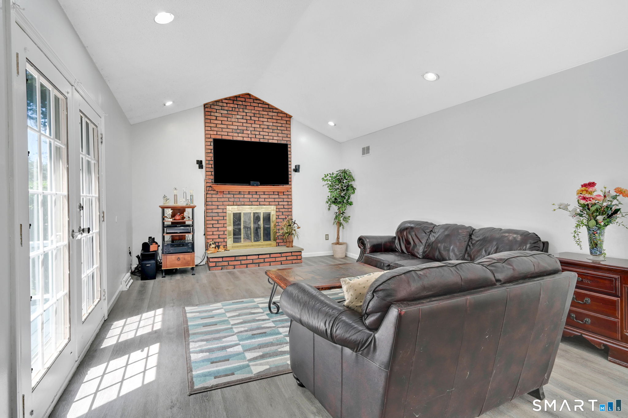 8 Hanover Lane South Windsor CT 06074