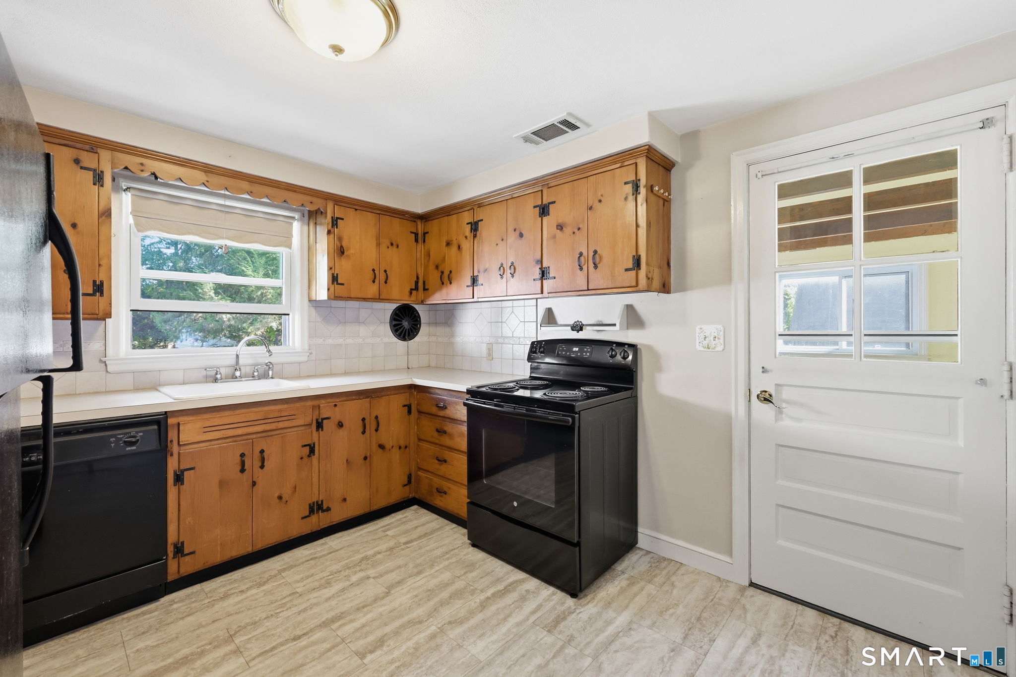 131 Avery Street Manchester CT 06042