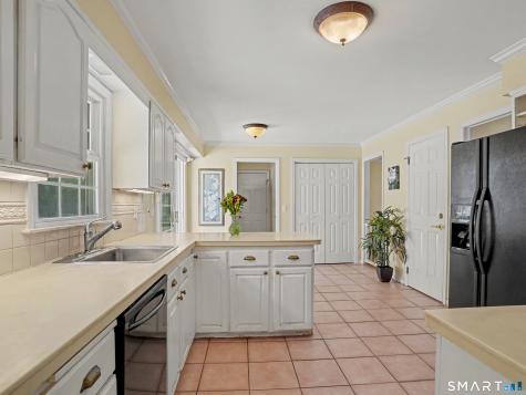 2435 Boston Post Road Darien CT 06820