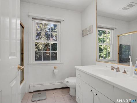 2435 Boston Post Road Darien CT 06820