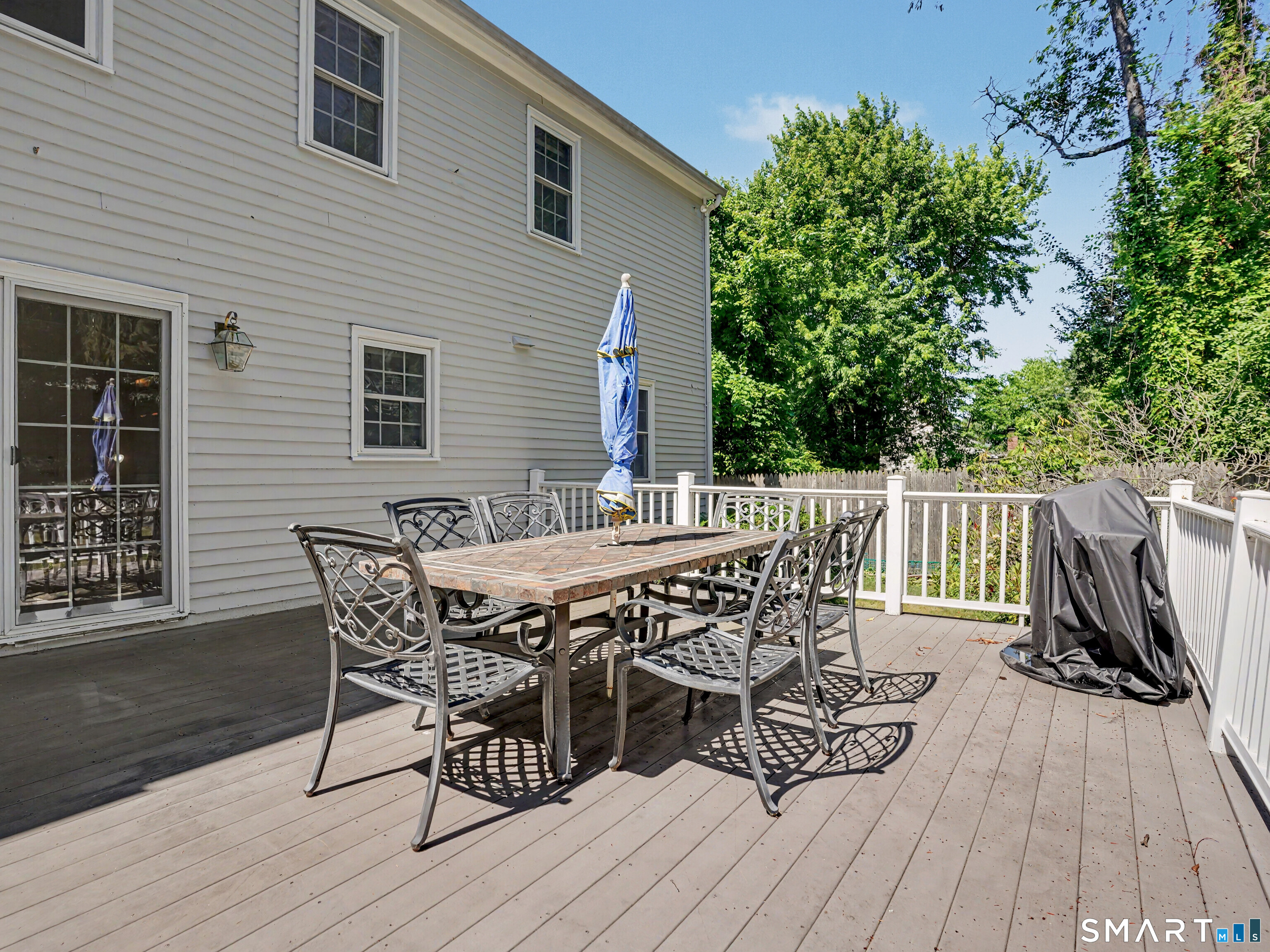 2435 Boston Post Road Darien CT 06820