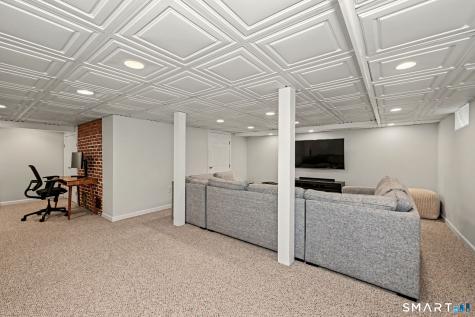 158 Courtland Hill Street Stamford CT 06906