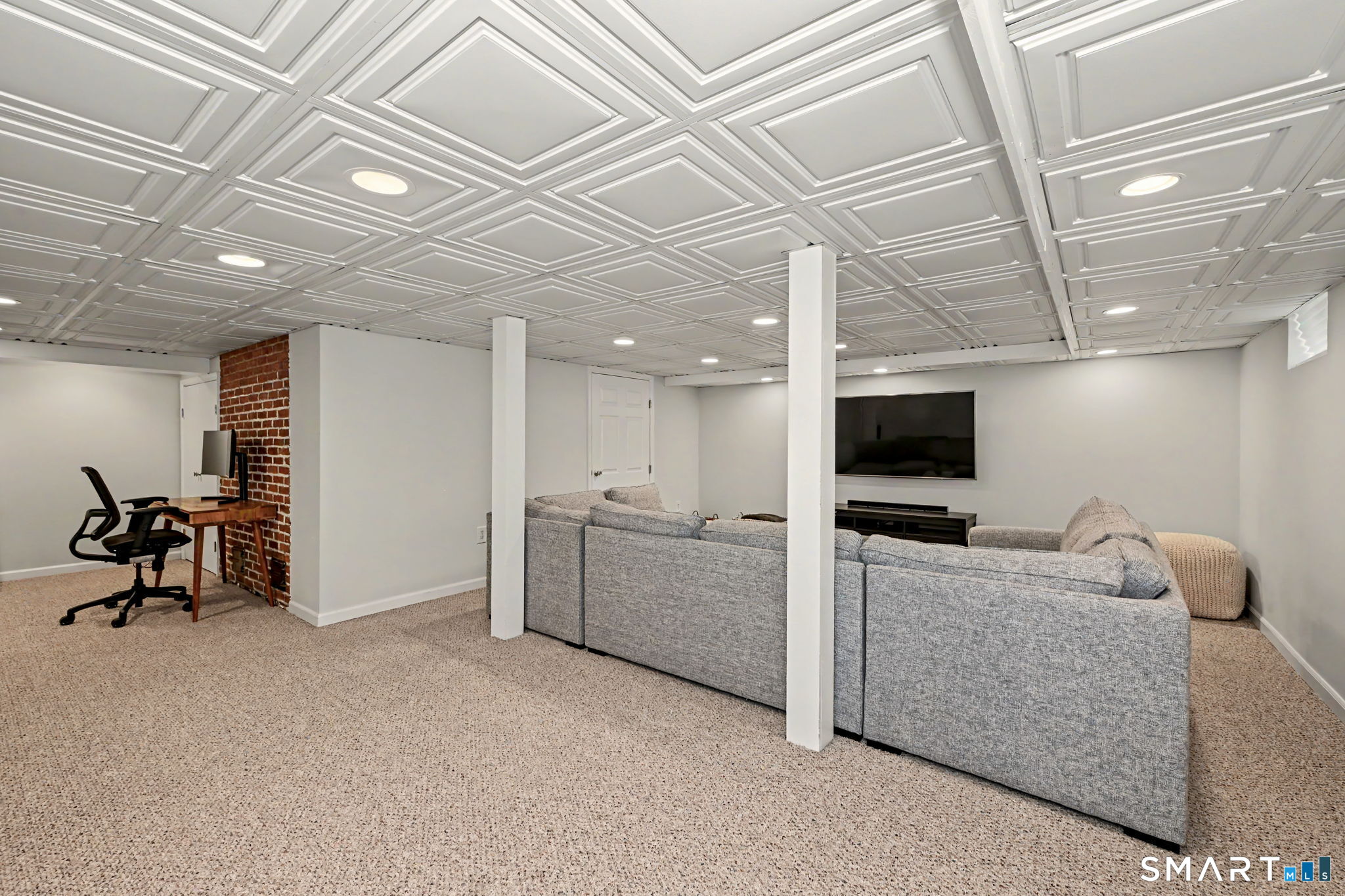 158 Courtland Hill Street Stamford CT 06906