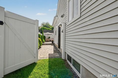 158 Courtland Hill Street Stamford CT 06906