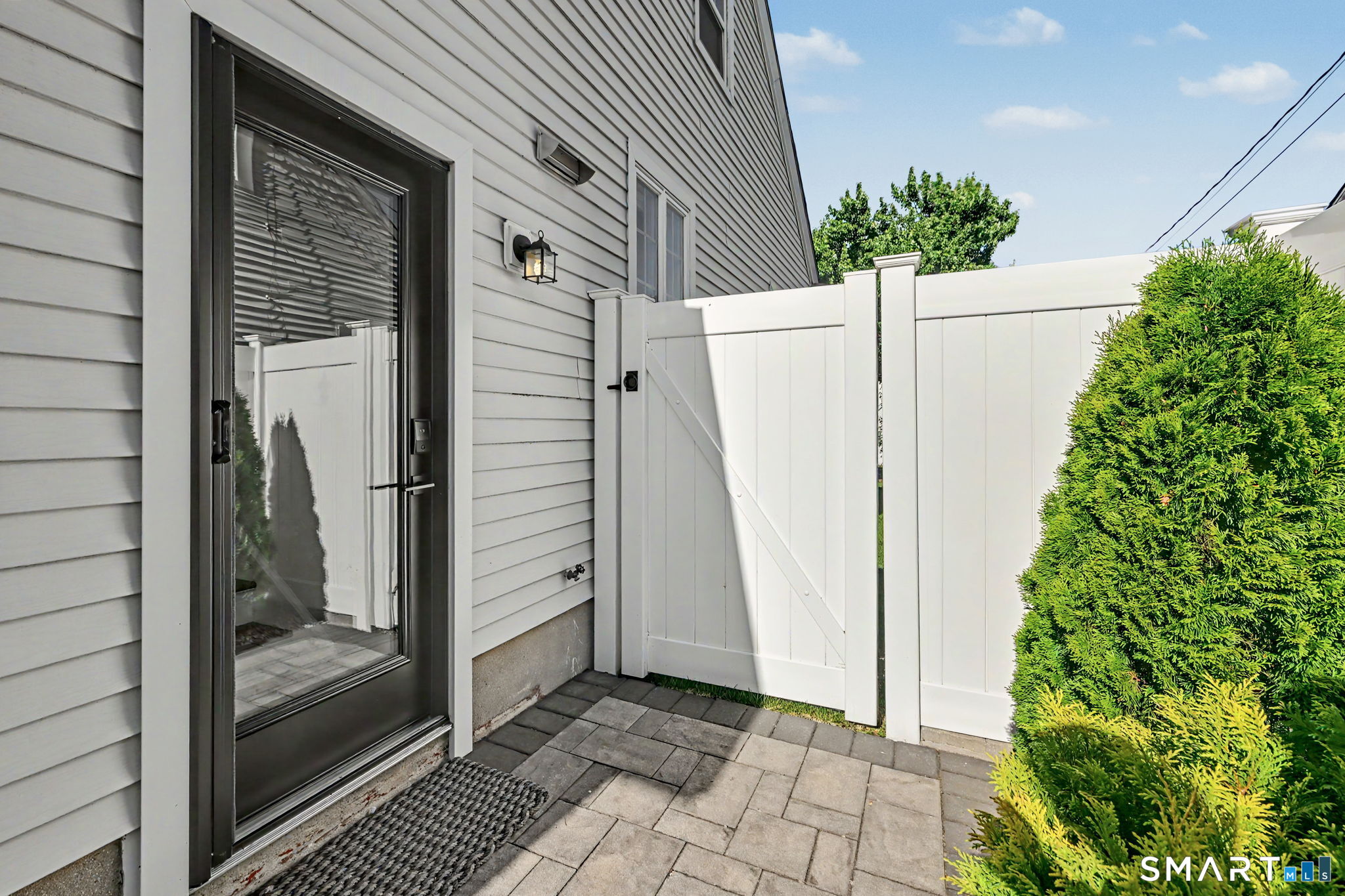 158 Courtland Hill Street Stamford CT 06906