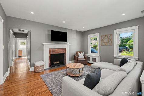 158 Courtland Hill Street Stamford CT 06906