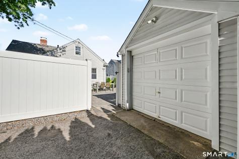 158 Courtland Hill Street Stamford CT 06906