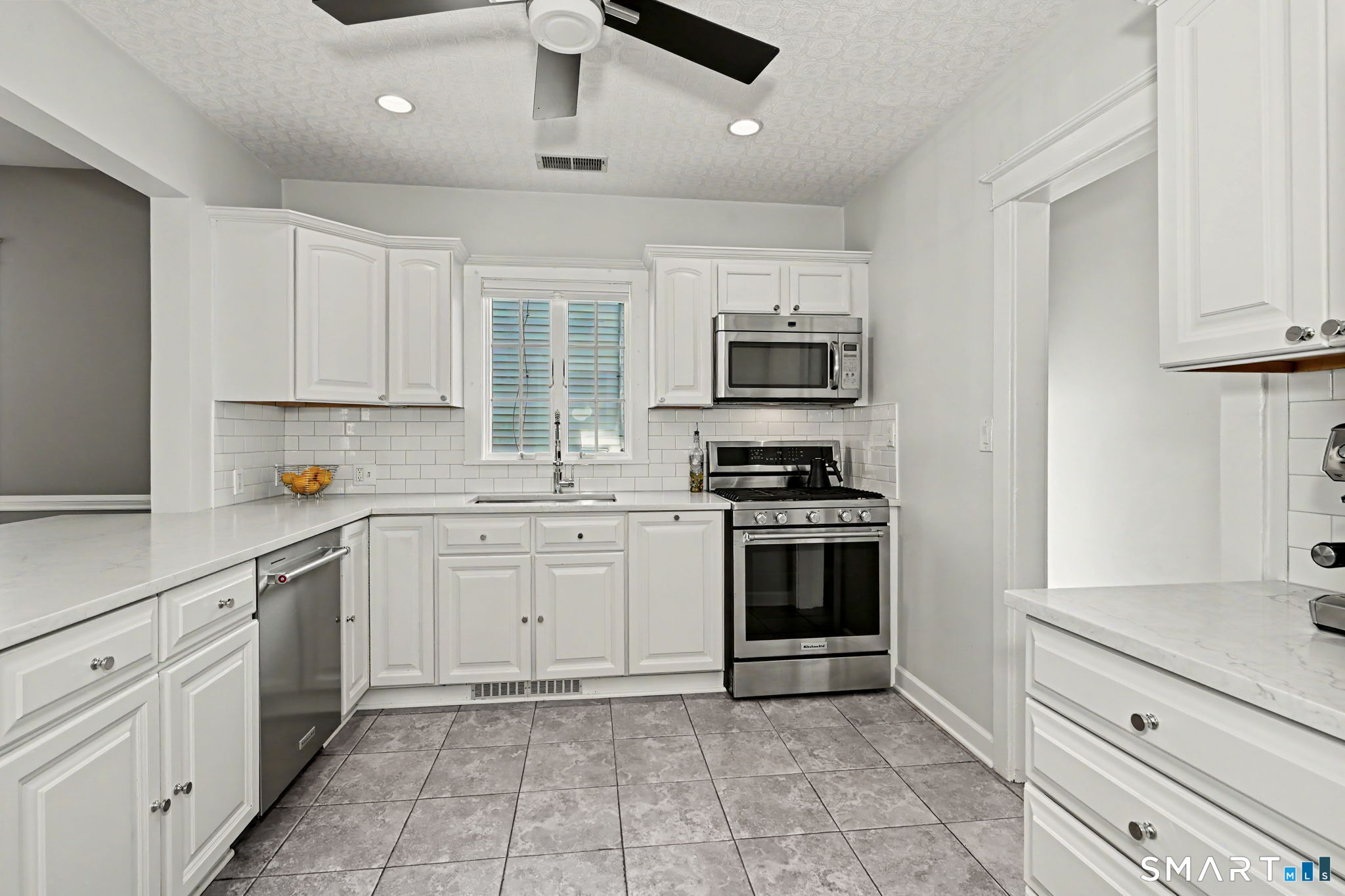 158 Courtland Hill Street Stamford CT 06906