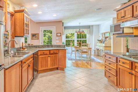 28 Hunters Run Mansfield CT 06268