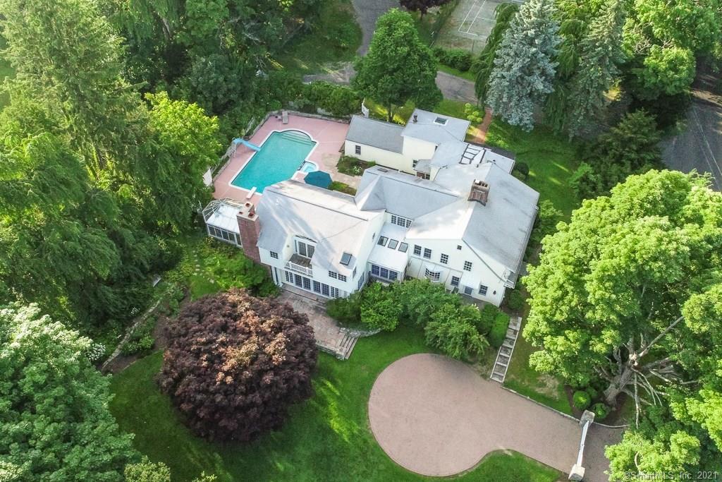 16 North Racebrook Road Woodbridge CT 06525