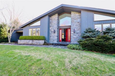 124 Bentley Circle Goshen CT 06756