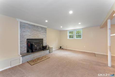 85 Oakcliff Road Middletown CT 06457