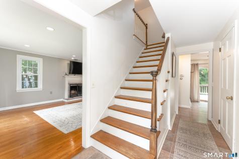 85 Oakcliff Road Middletown CT 06457