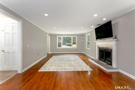 85 Oakcliff Road Middletown CT 06457