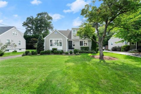 297 Pemburn Drive Fairfield CT 06824