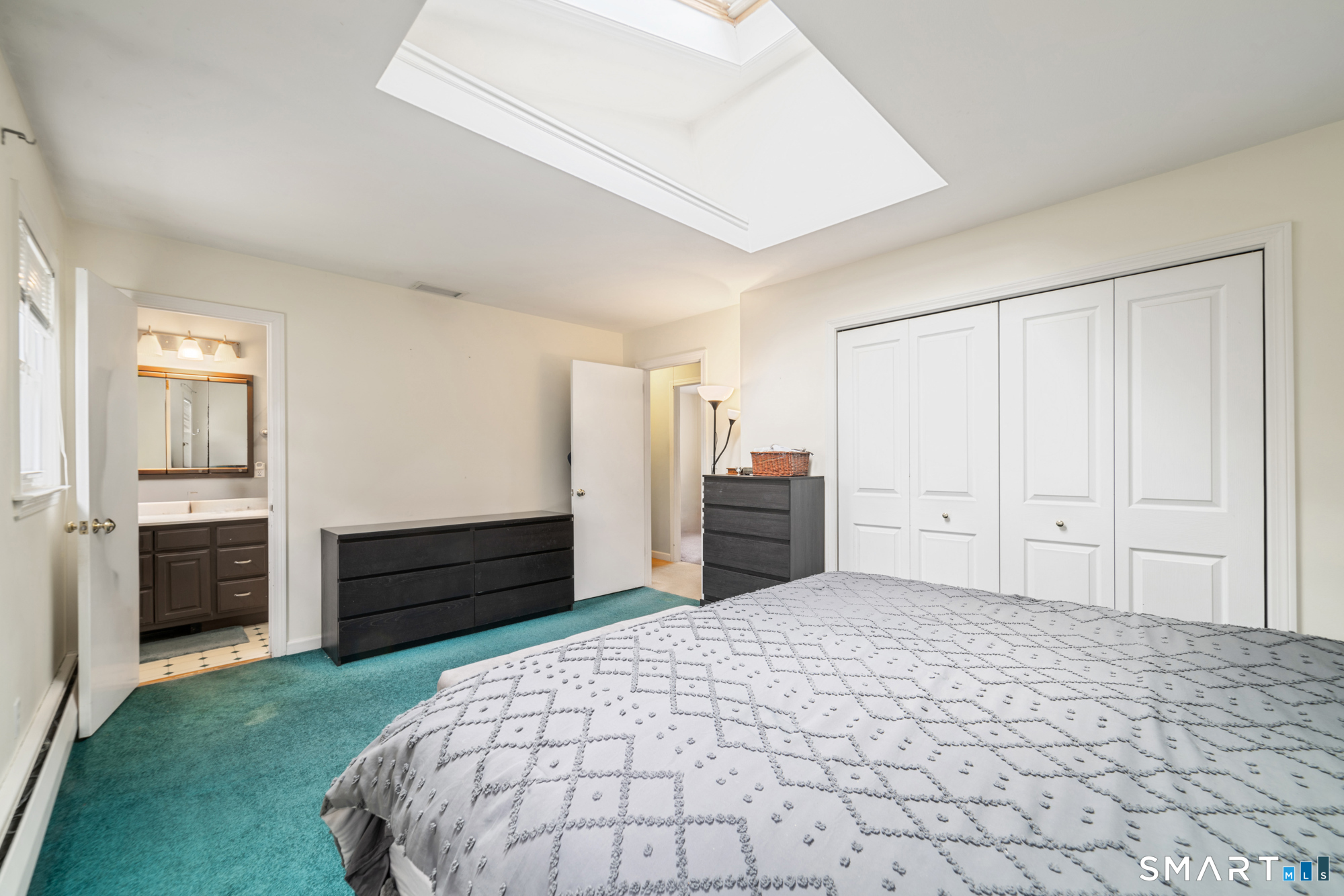 51 Sky View Circle Hamden CT 06514