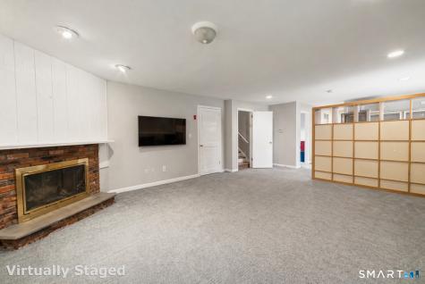 51 Sky View Circle Hamden CT 06514