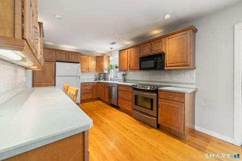 51 Sky View Circle Hamden CT 06514