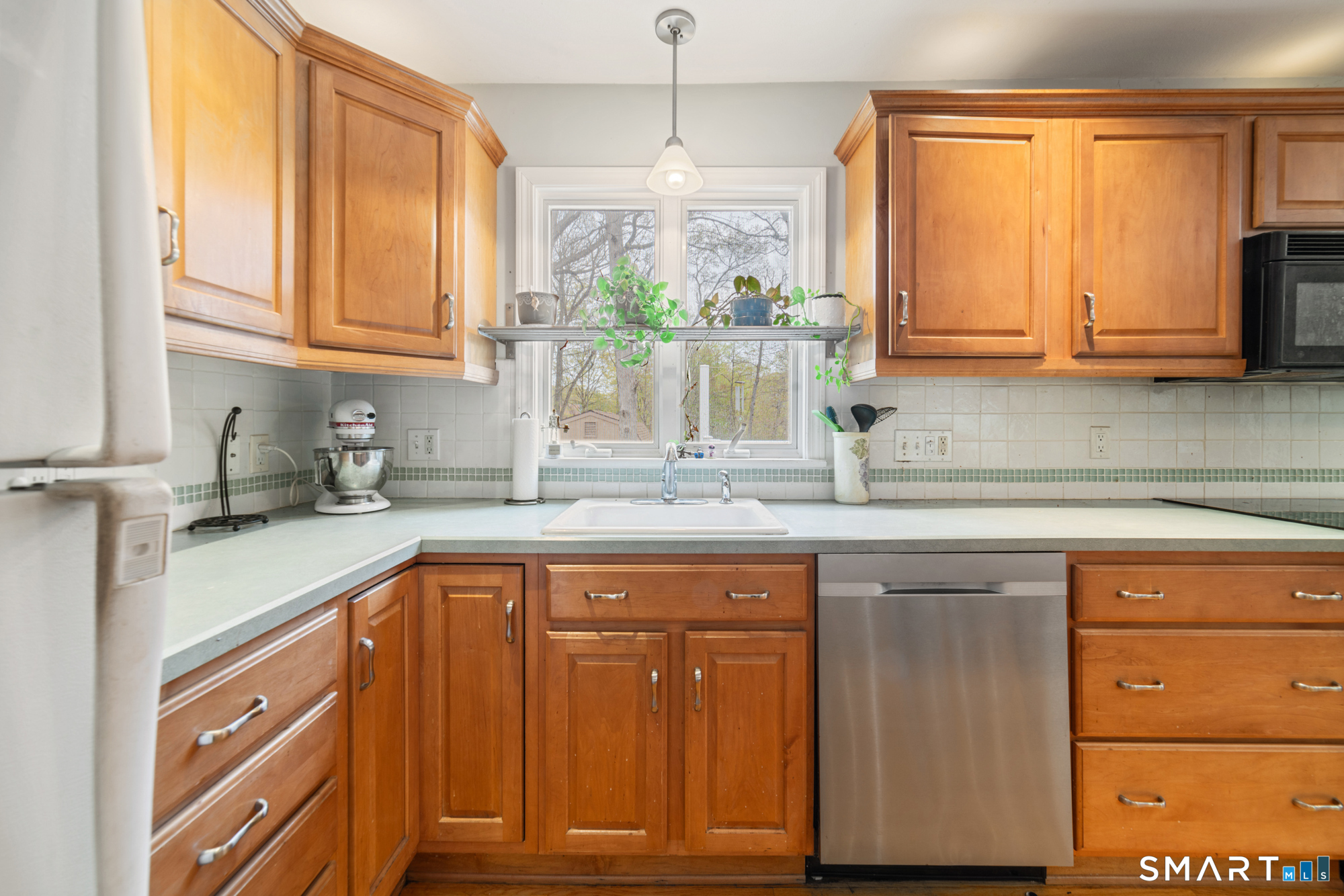 51 Sky View Circle Hamden CT 06514