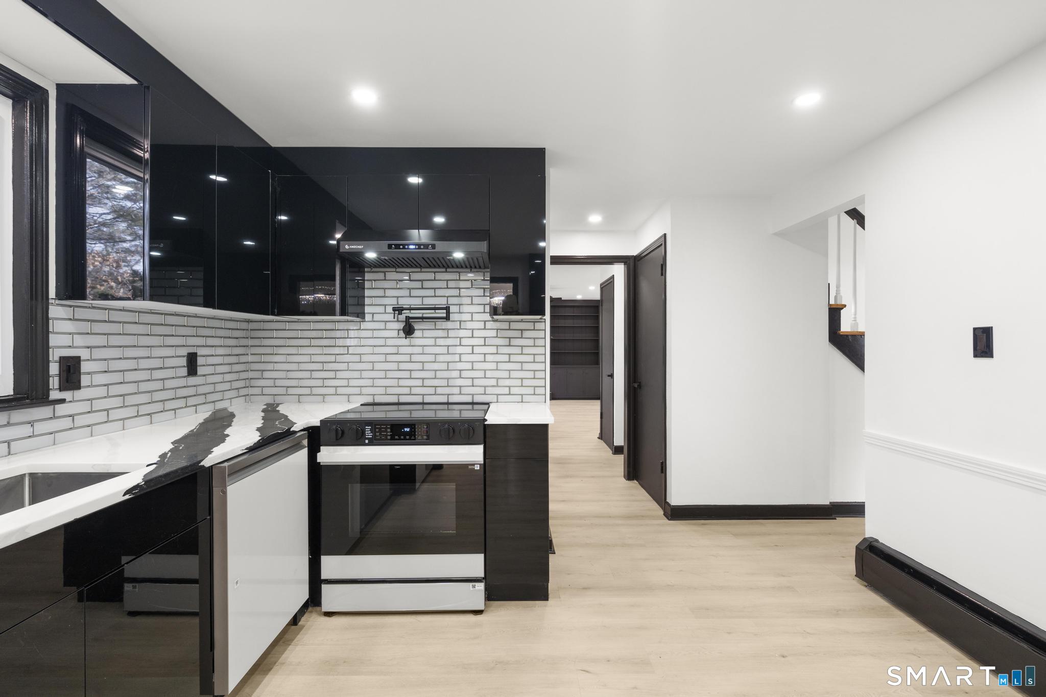 53 Northfield Drive East Hartford CT 06118