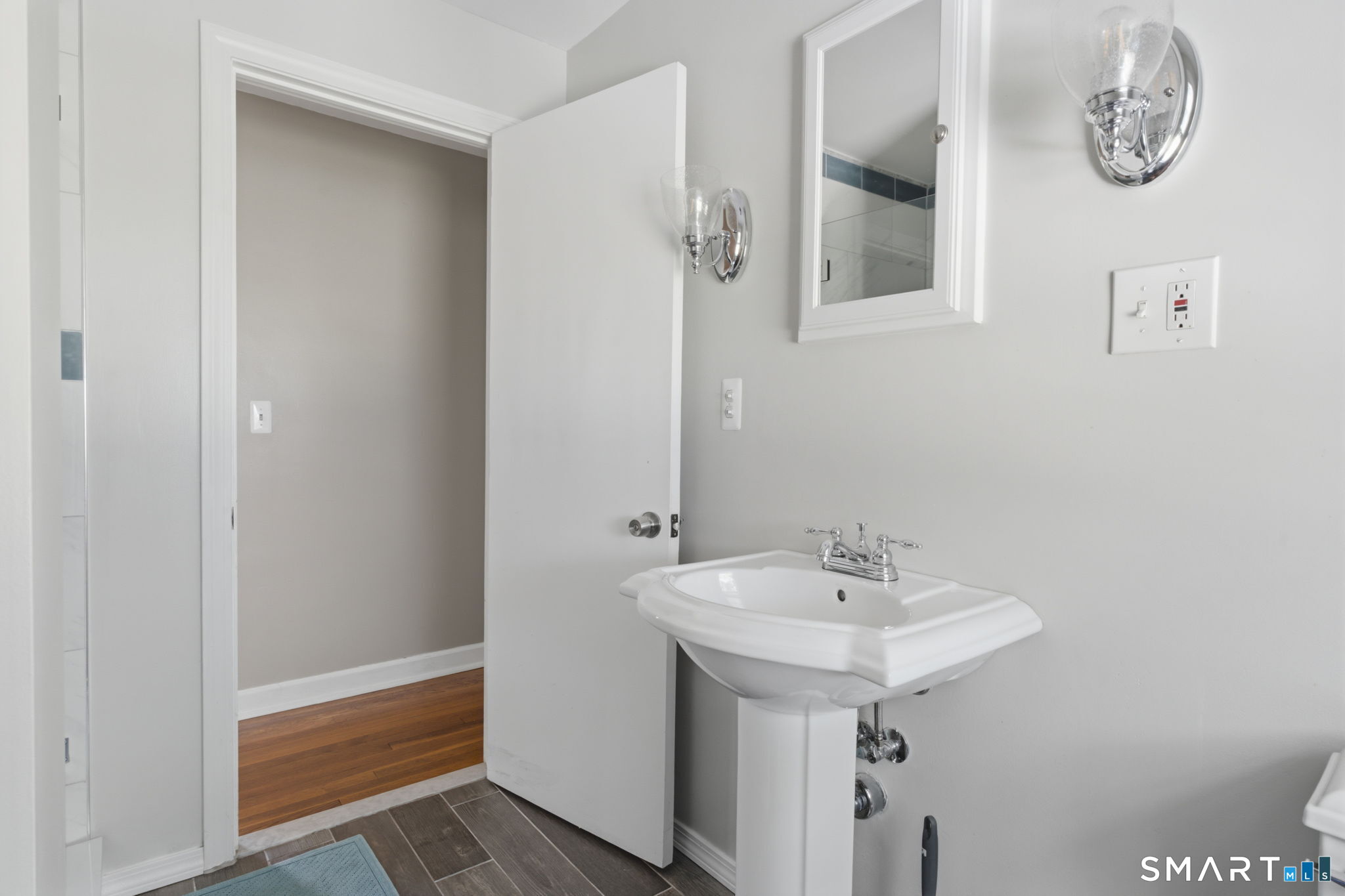 213 Acme Drive Middlebury CT 06762