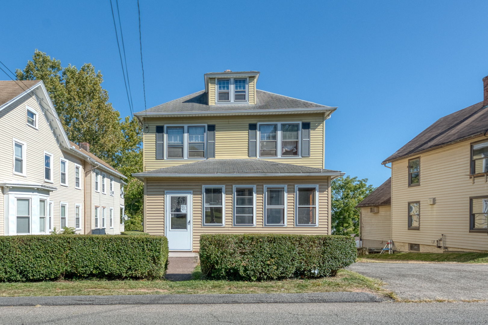 128 Highland Avenue Middletown CT 06457