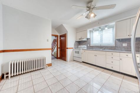 128 Highland Avenue Middletown CT 06457