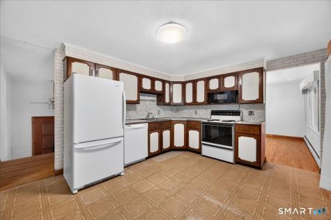 48 Old Colony Road North Stonington CT 06359