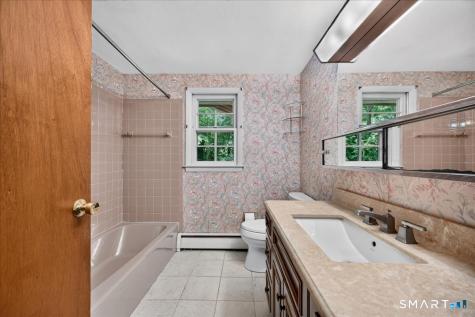 48 Old Colony Road North Stonington CT 06359