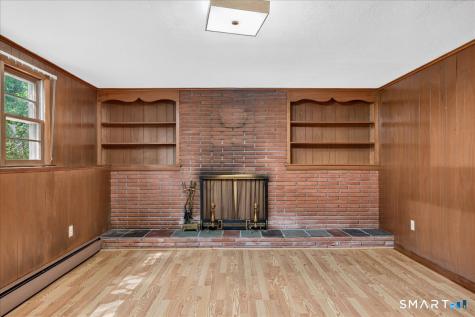 48 Old Colony Road North Stonington CT 06359