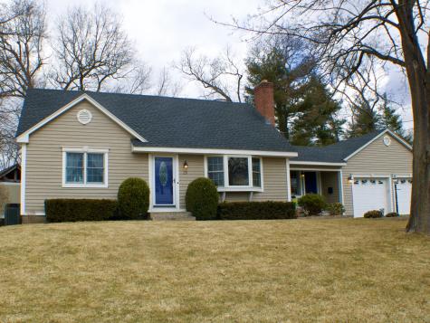 25 Circle Drive Enfield CT 06082