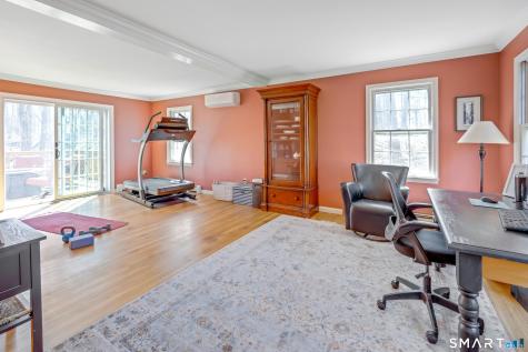 18 North Branch Road Newtown CT 06470