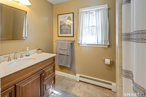 18 North Branch Road Newtown CT 06470