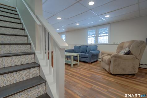 18 North Branch Road Newtown CT 06470