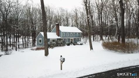 18 North Branch Road Newtown CT 06470