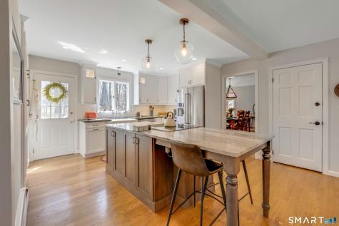 18 North Branch Road Newtown CT 06470