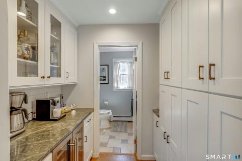 18 North Branch Road Newtown CT 06470