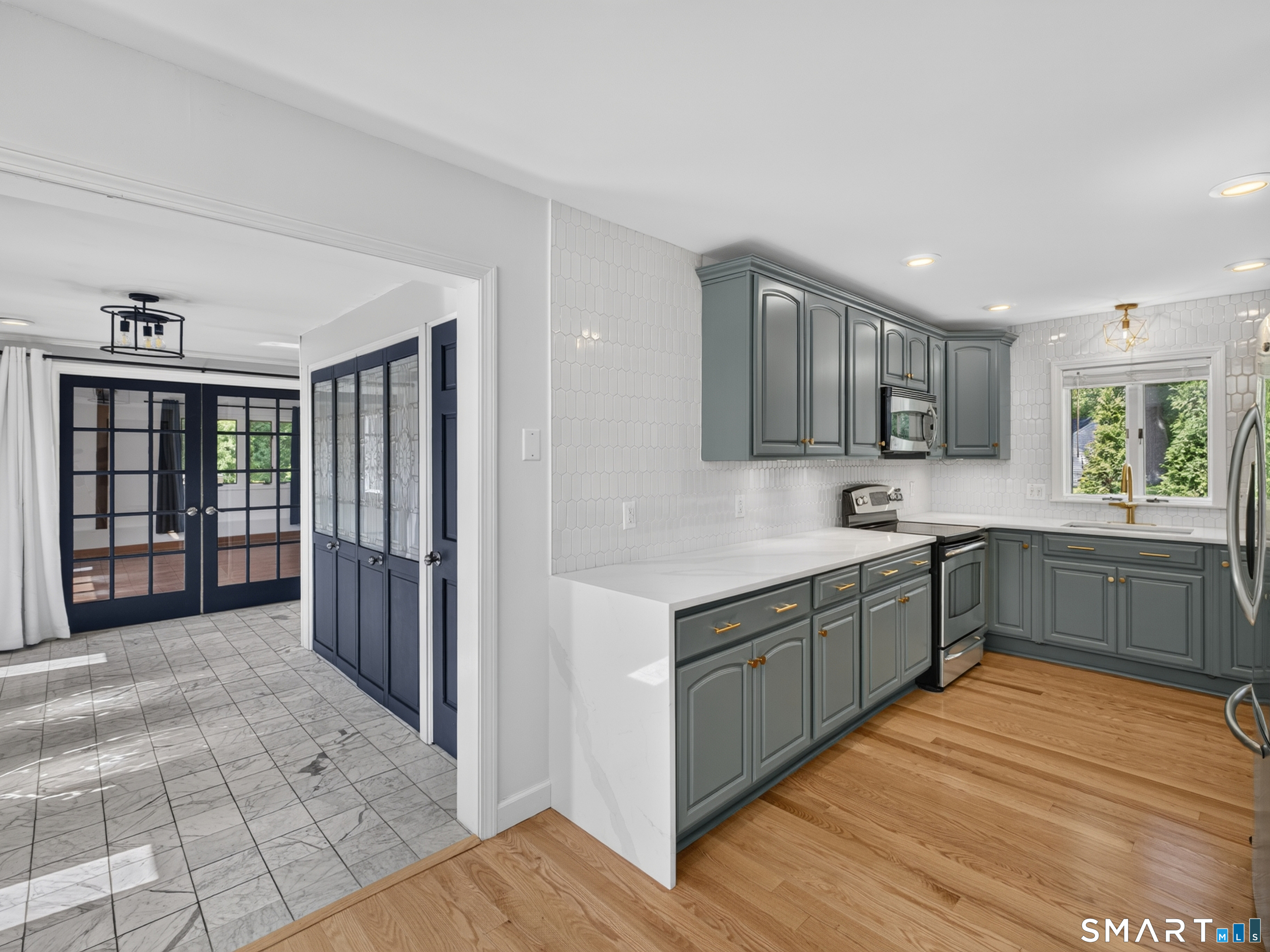 10 Herster Drive East Lyme CT 06357