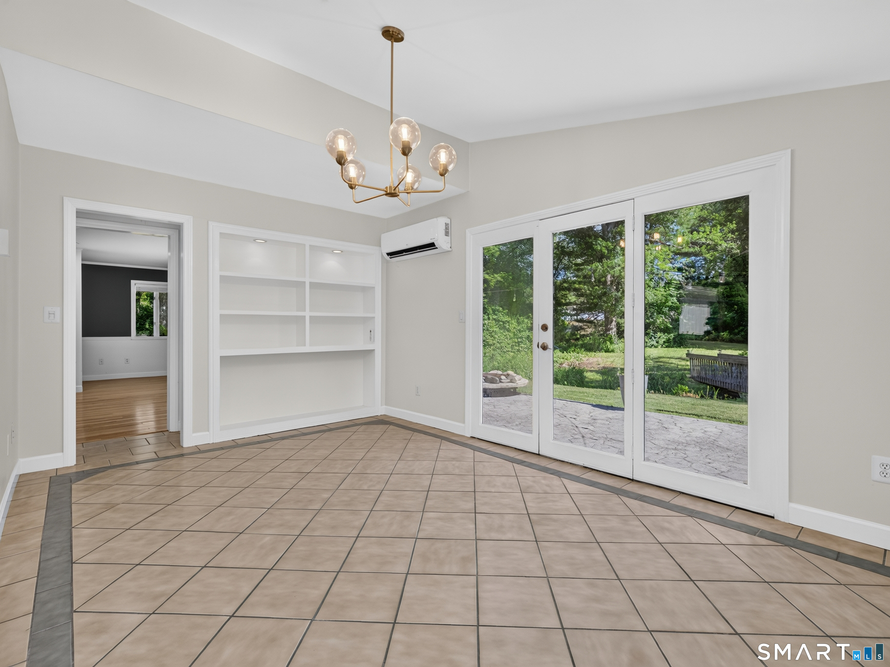 10 Herster Drive East Lyme CT 06357