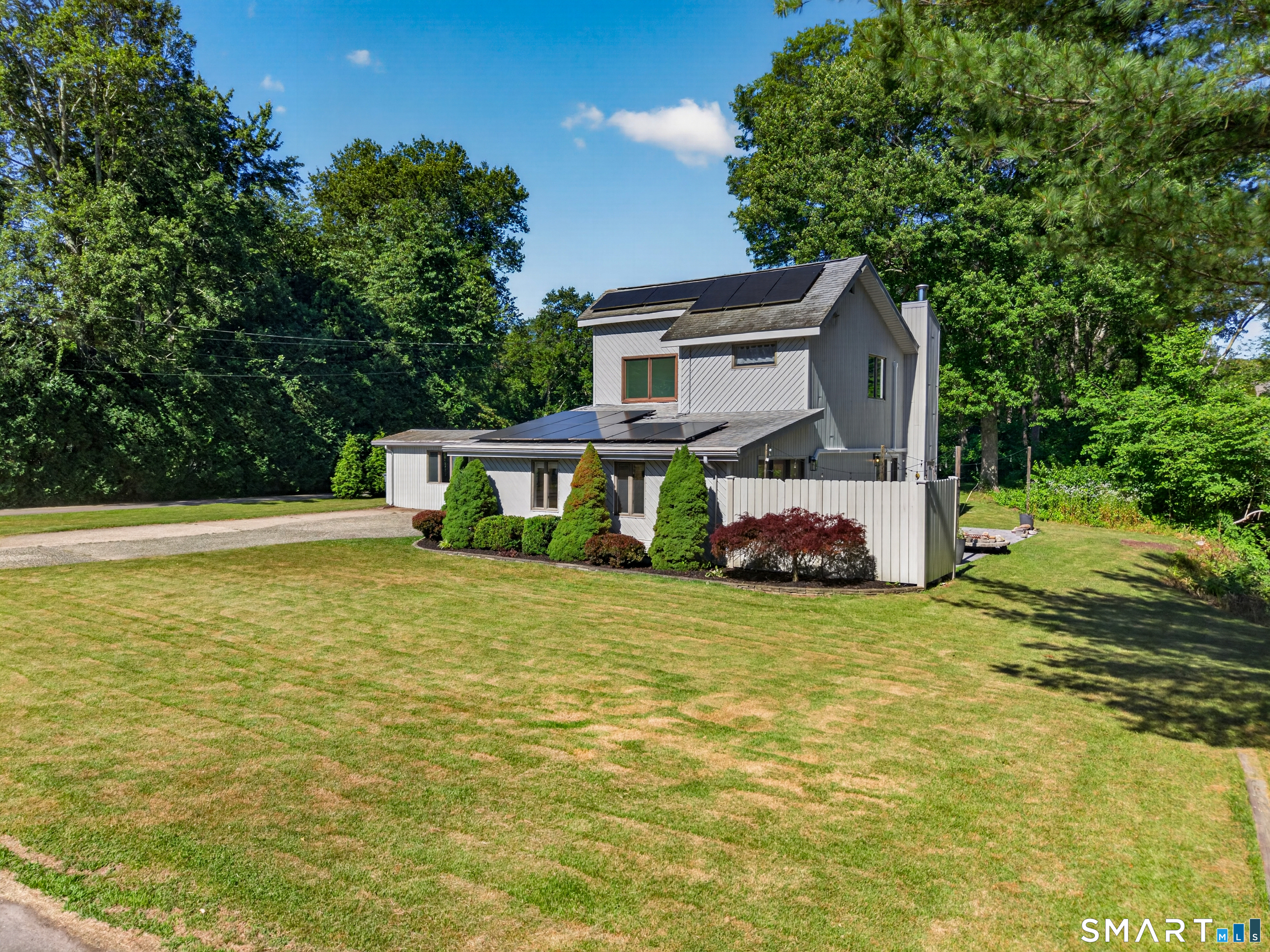 10 Herster Drive East Lyme CT 06357