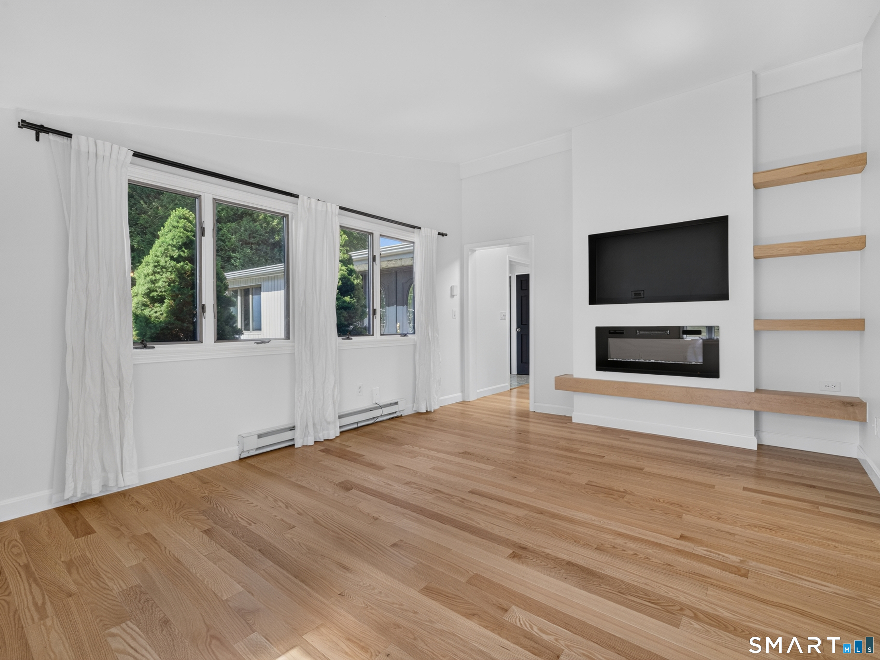 10 Herster Drive East Lyme CT 06357
