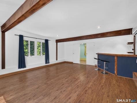 10 Herster Drive East Lyme CT 06357
