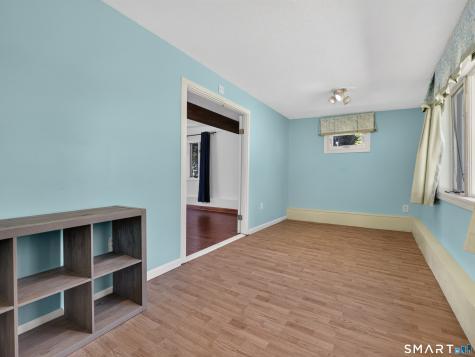 10 Herster Drive East Lyme CT 06357