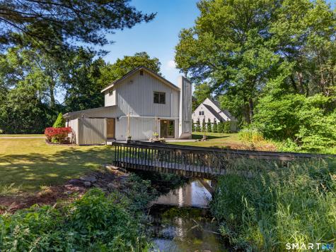 10 Herster Drive East Lyme CT 06357