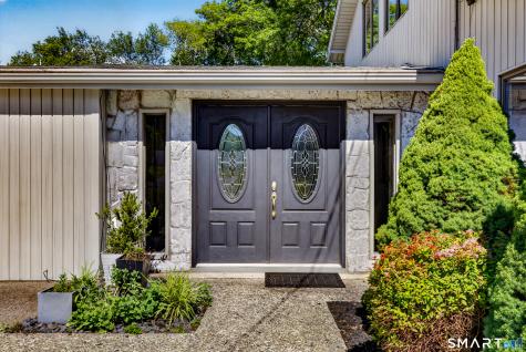 10 Herster Drive East Lyme CT 06357