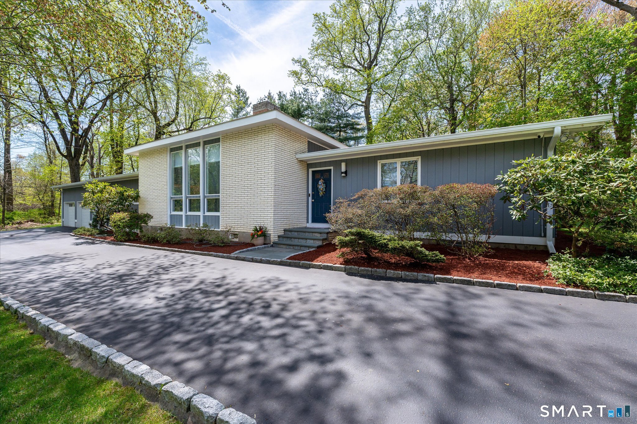 27 Nob Hill Lane Stamford CT 06903