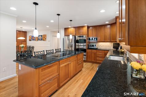 27 Nob Hill Lane Stamford CT 06903