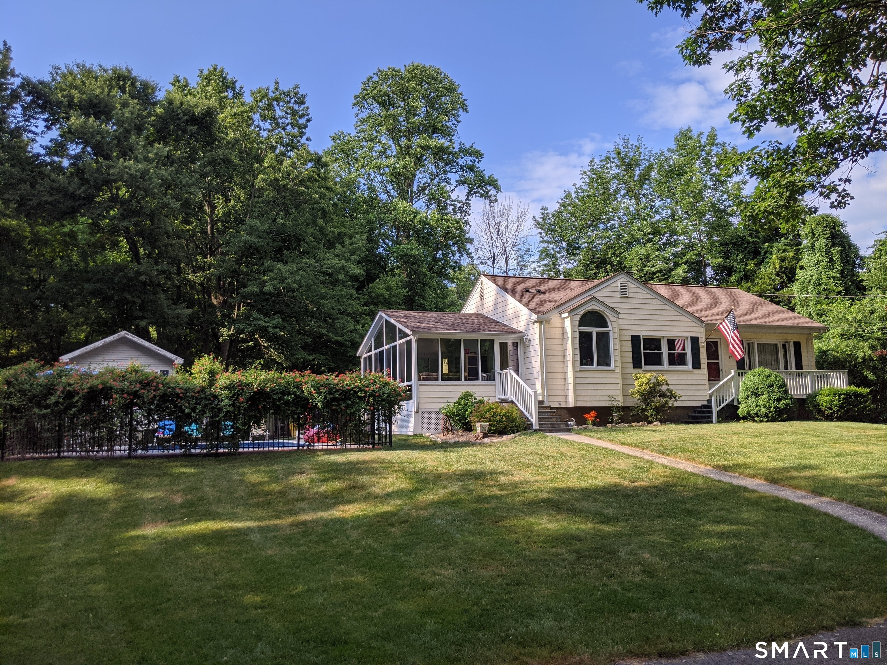 17 Gray Street Monroe CT 06468