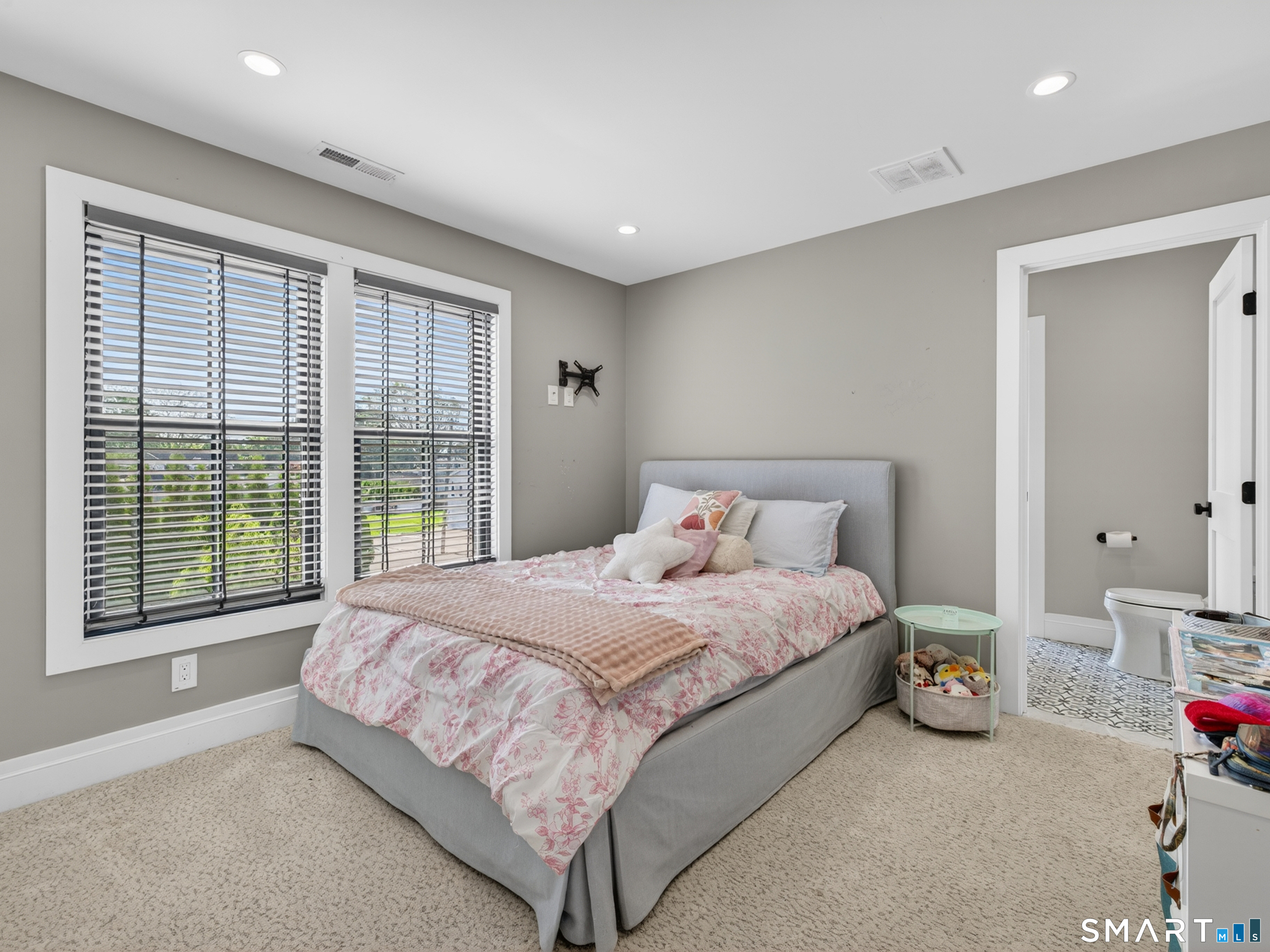 2 Captains Lane Old Saybrook CT 06475